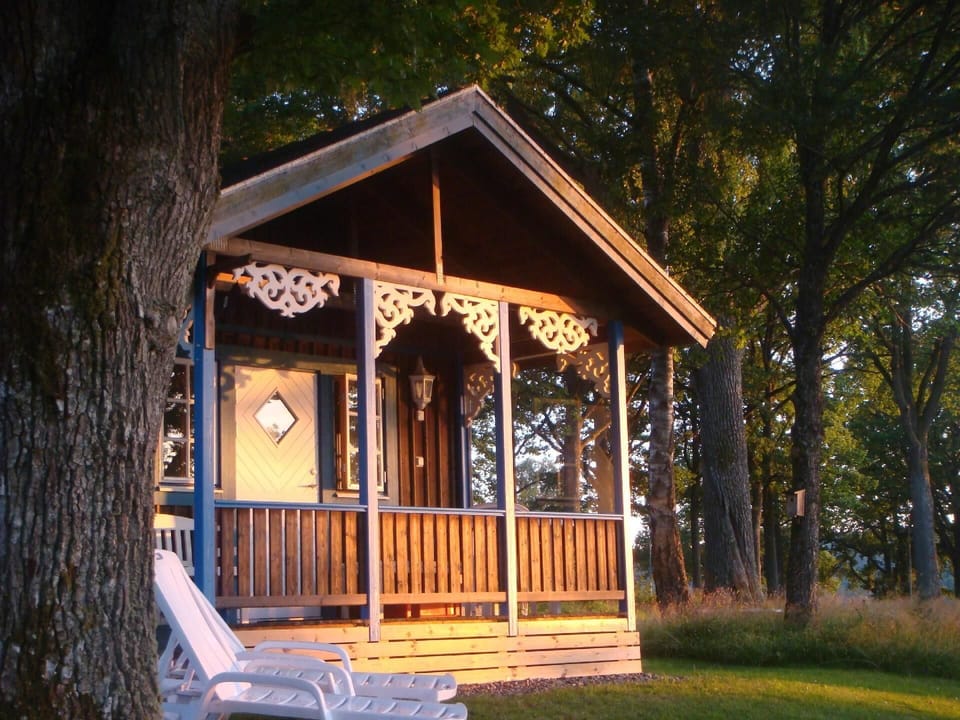 Seabungalow in the evening