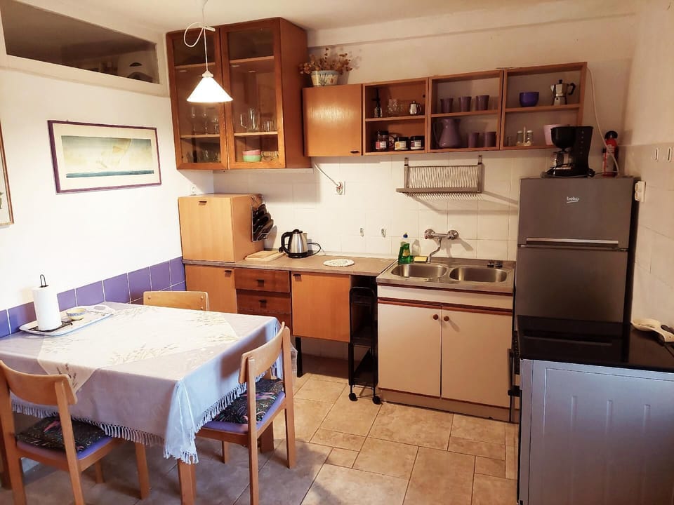 Kitchen and dinning room