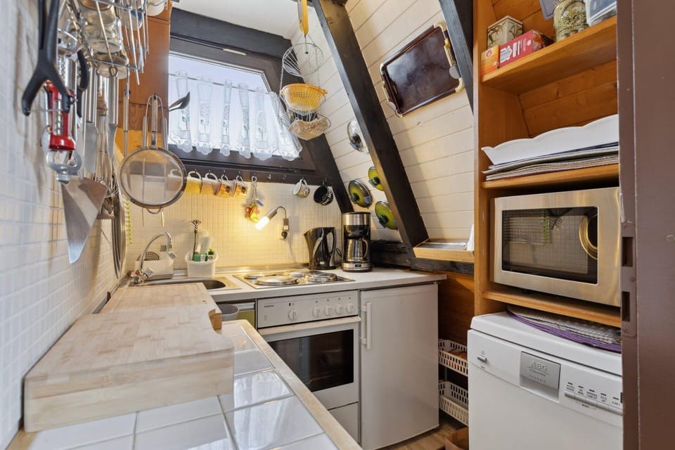 Kitchen area