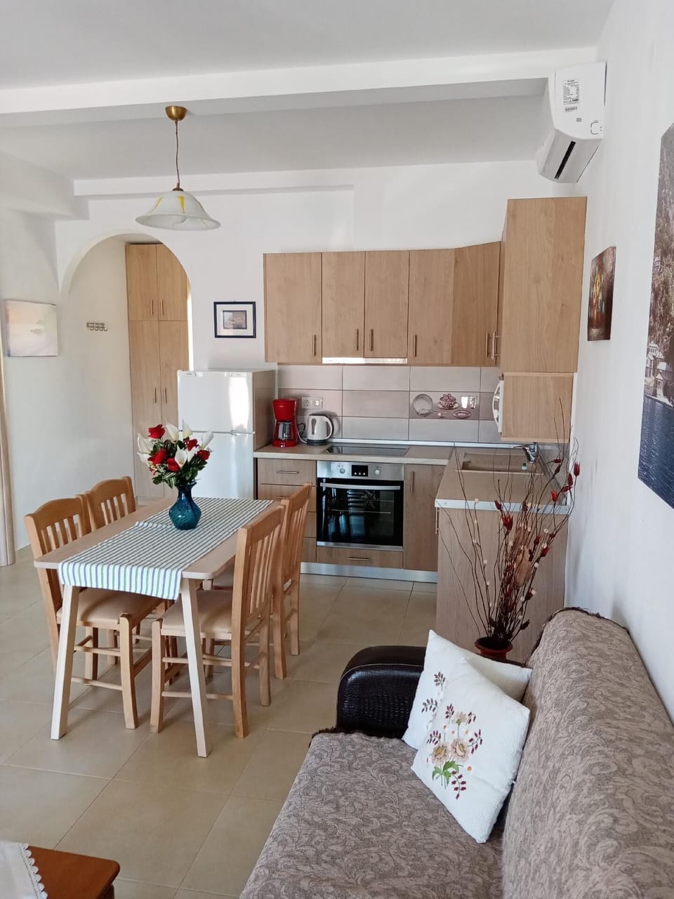 Living area. kitchen, livingroom withAC