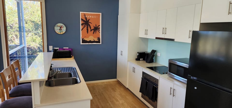 Villa 2 South Shores Resort Normanville - kitchen area