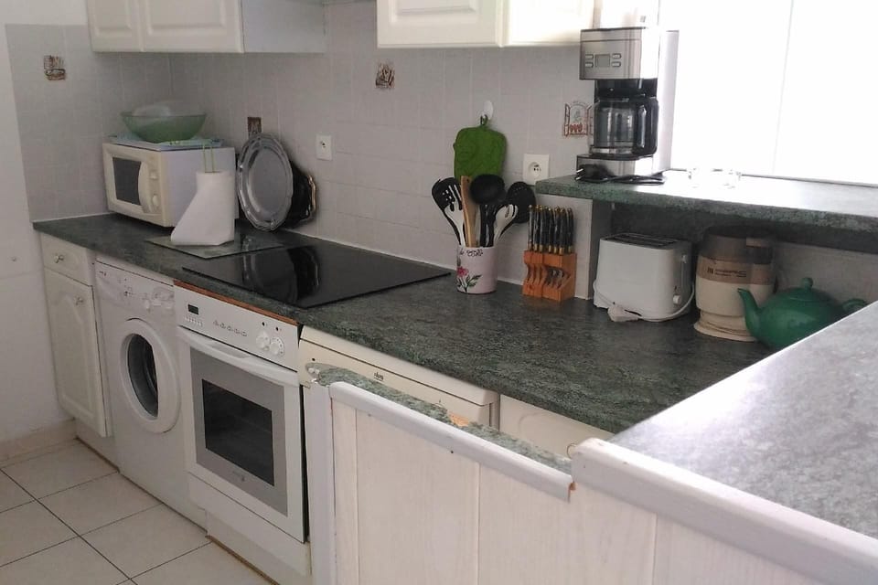 Kitchen area