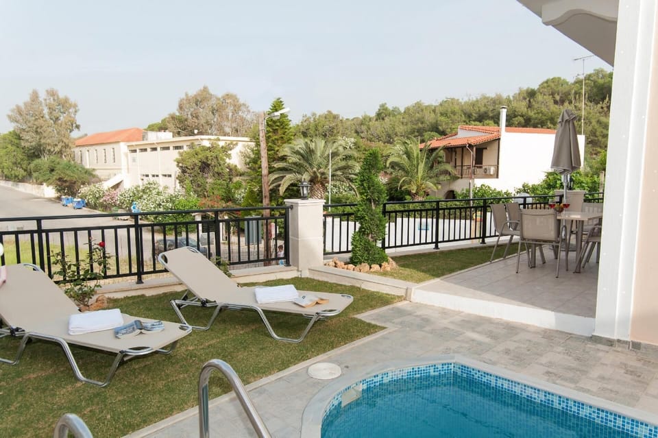 Garden-Outdoor Private Swimming Pool