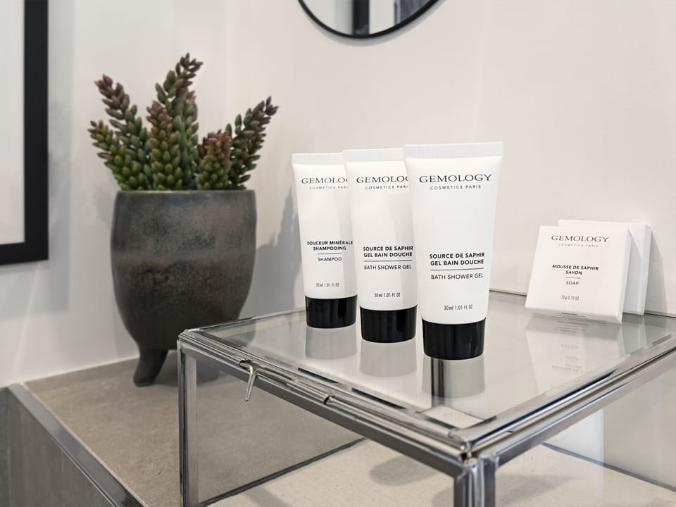 Bathroom amenities