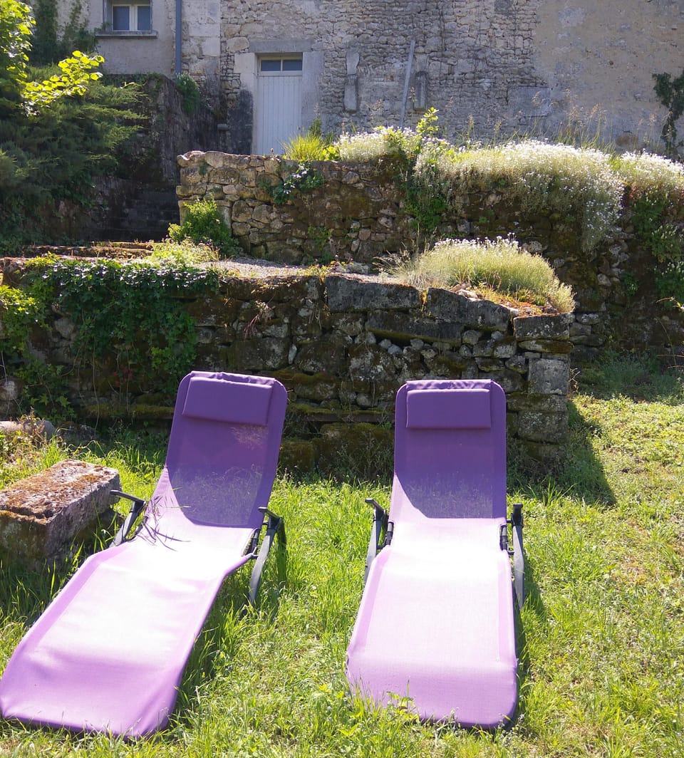 Relax in the quaint back garden