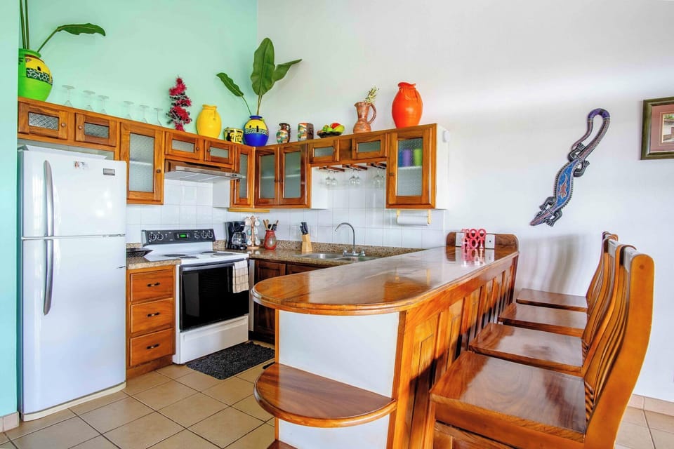 Spacious fully equipped kitchen