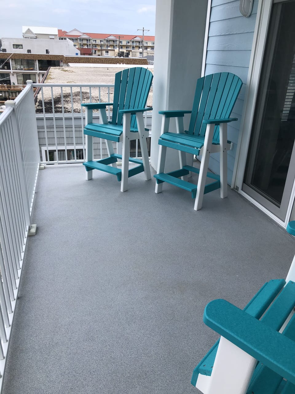 Bay Balcony 