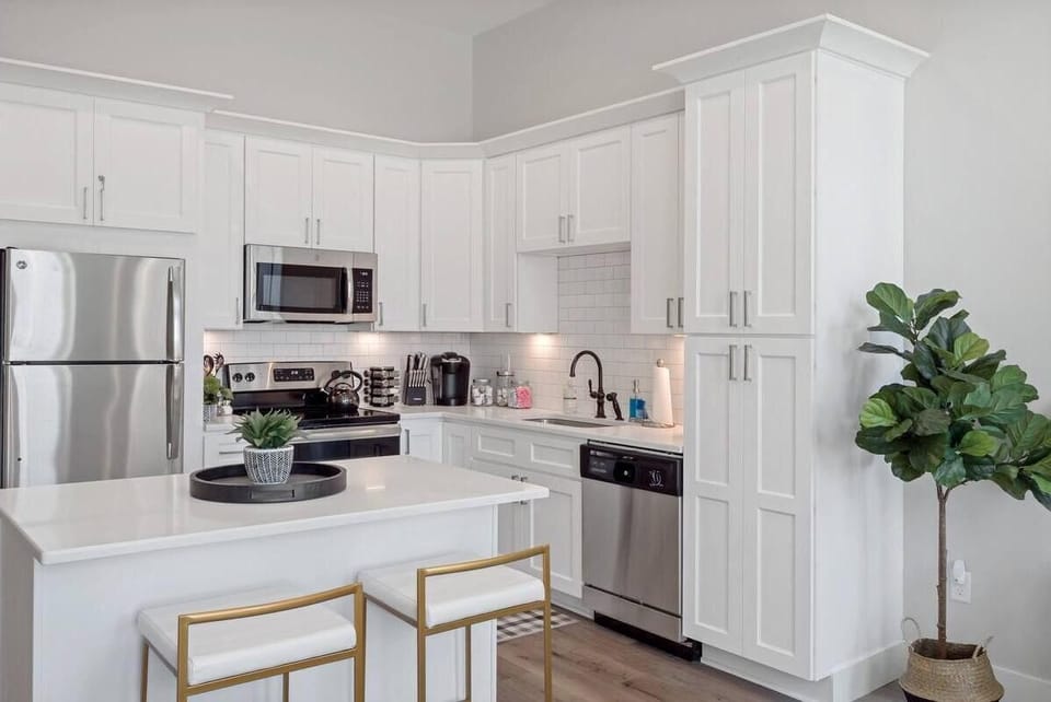 All new appliances.
