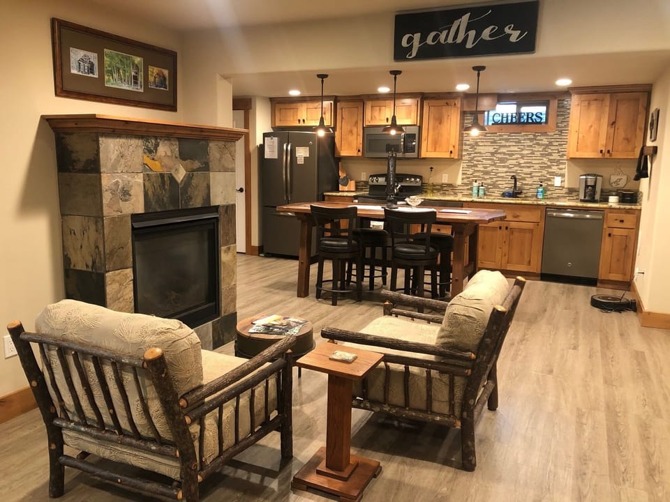 Cozy niche in front of gas fireplace to relax & read or sip wine / hot chocolate