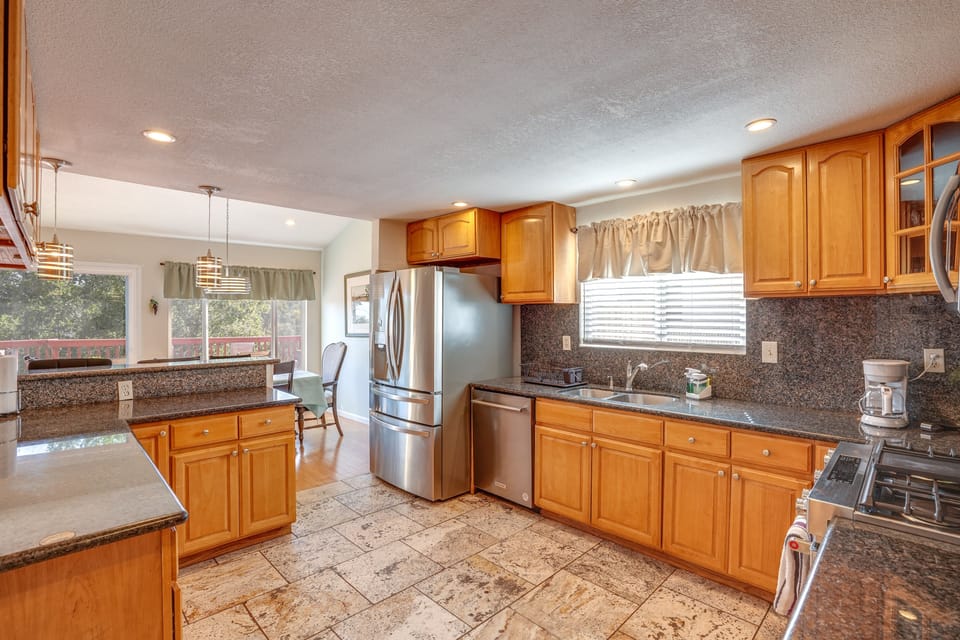 Kitchen | Blender | Coffee Maker | Toaster