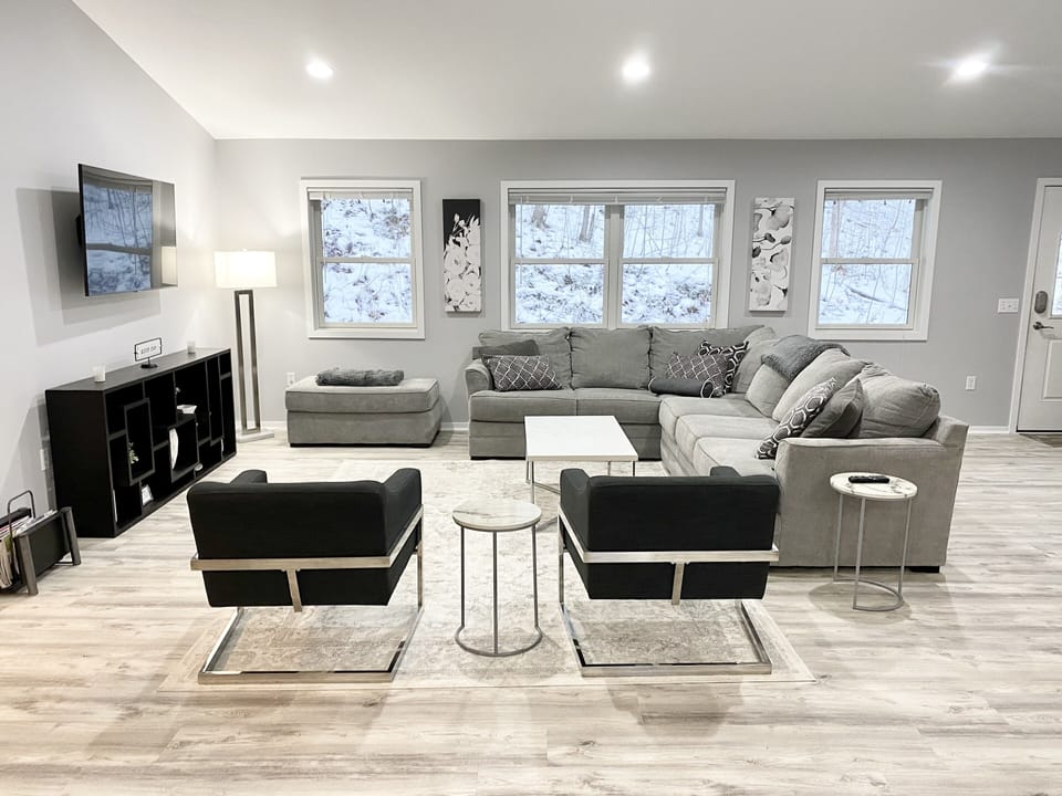 Great room on main level with smart TV. Bring your logins. 