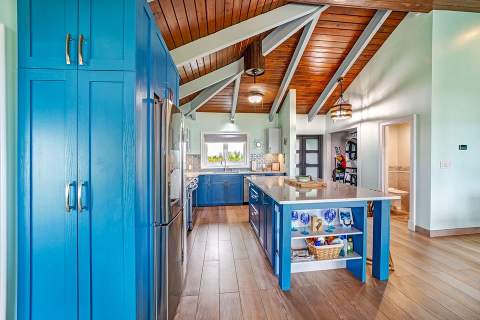 Pantry to store your dried goods and food while staying at the beach house