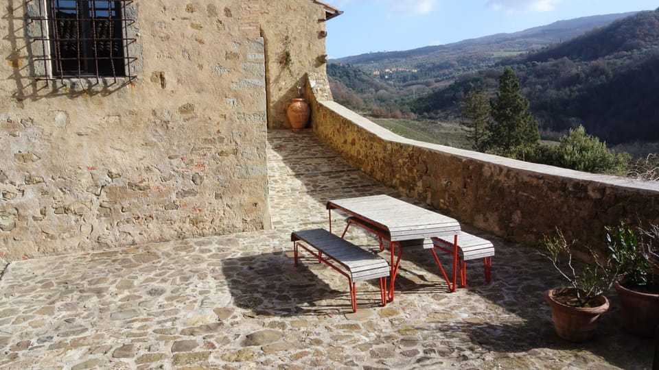 The outside table- looking towards Monte Amiata.