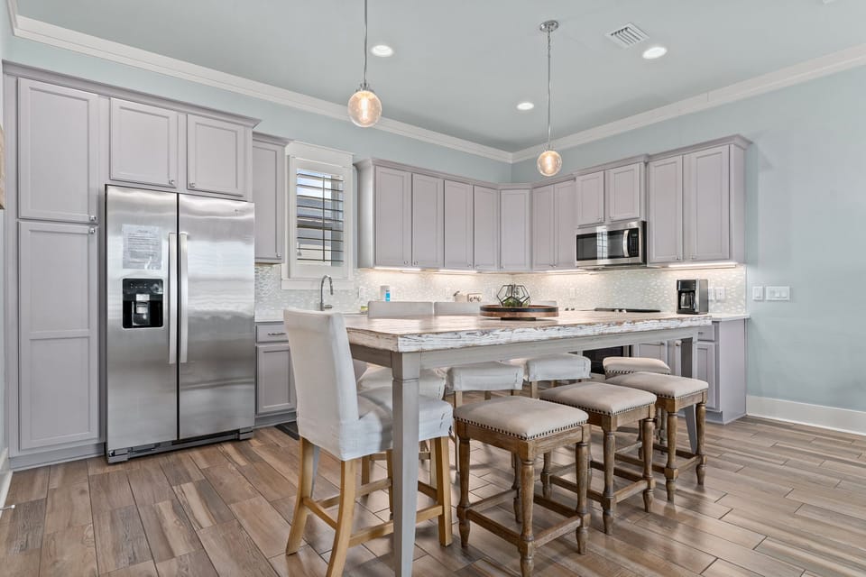 Dining area and kitchen 