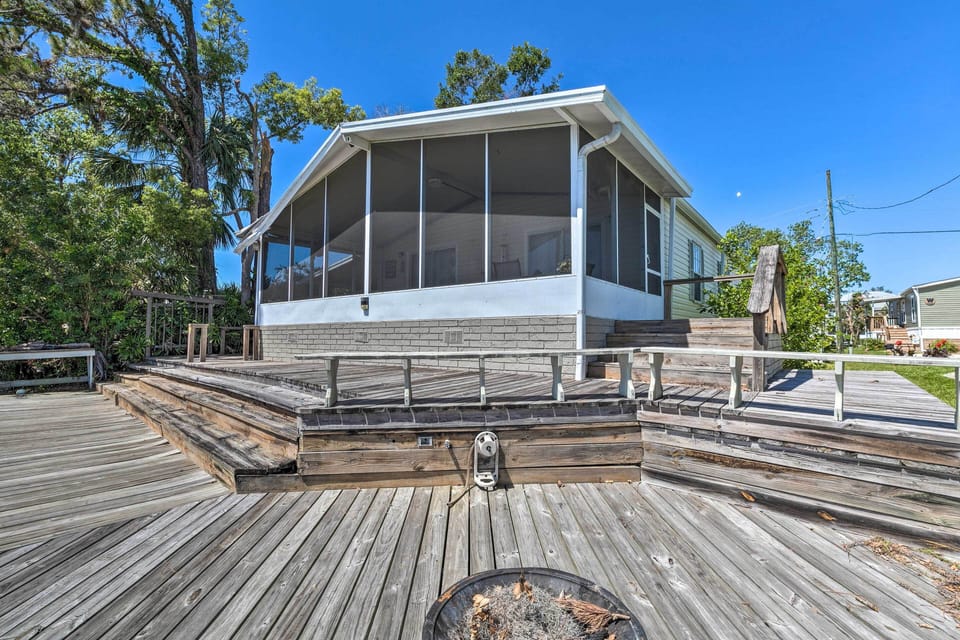 Deck