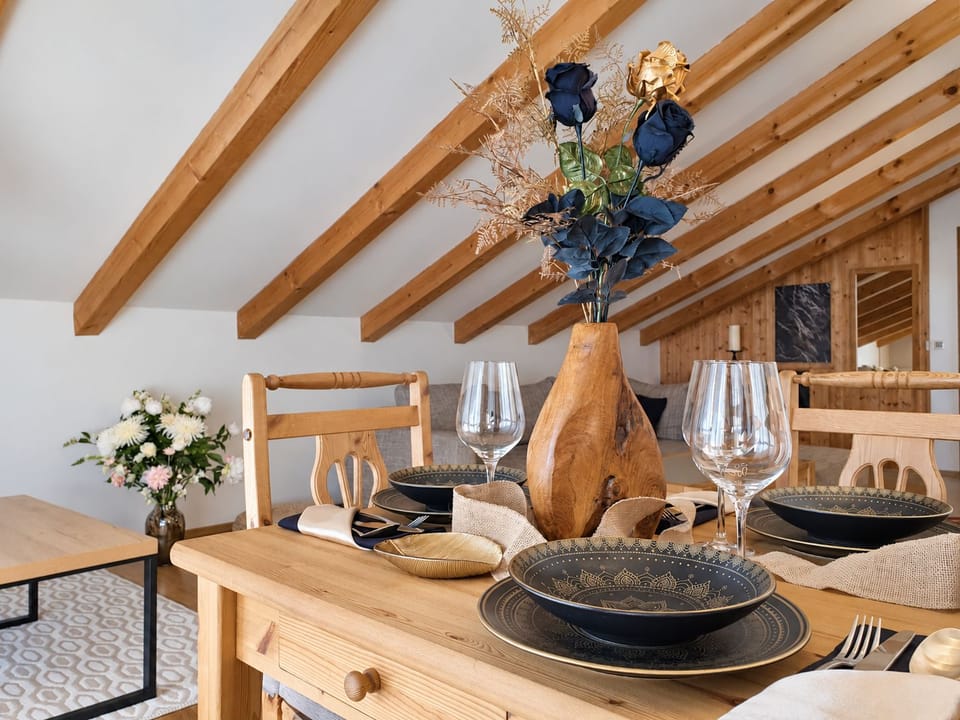 Vacation apartment 7, 43 sqm, spacious studio on the top floor with loggia Apartment in Bavaria