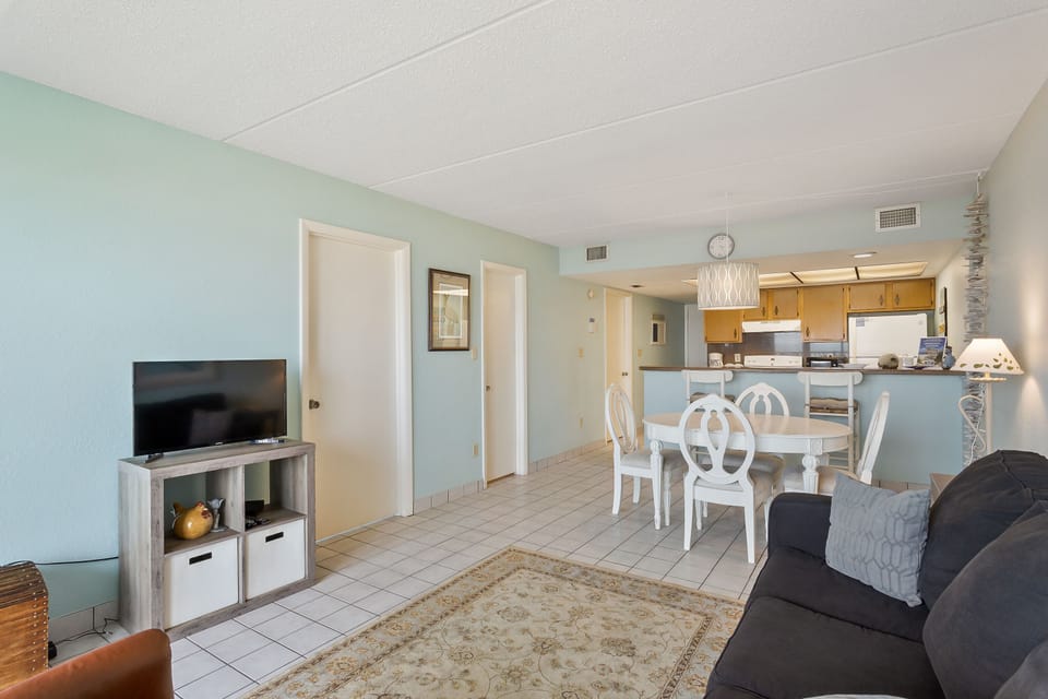 Open Concept Living, Dining and Kitchen Area