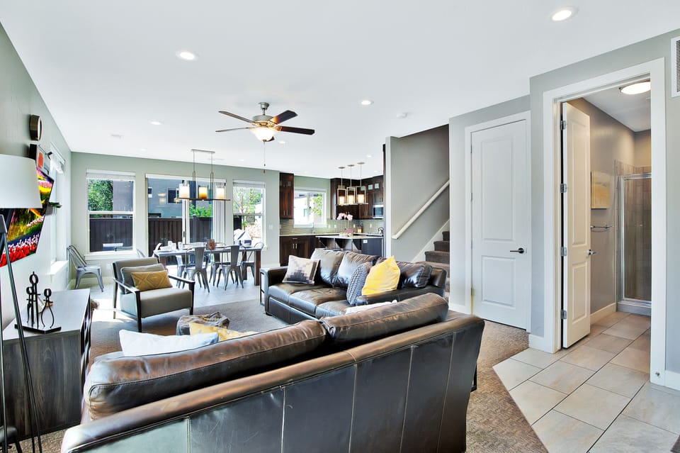 Entrada at Moab 417- Living Room with TV streaming service, from Netflix to Starz