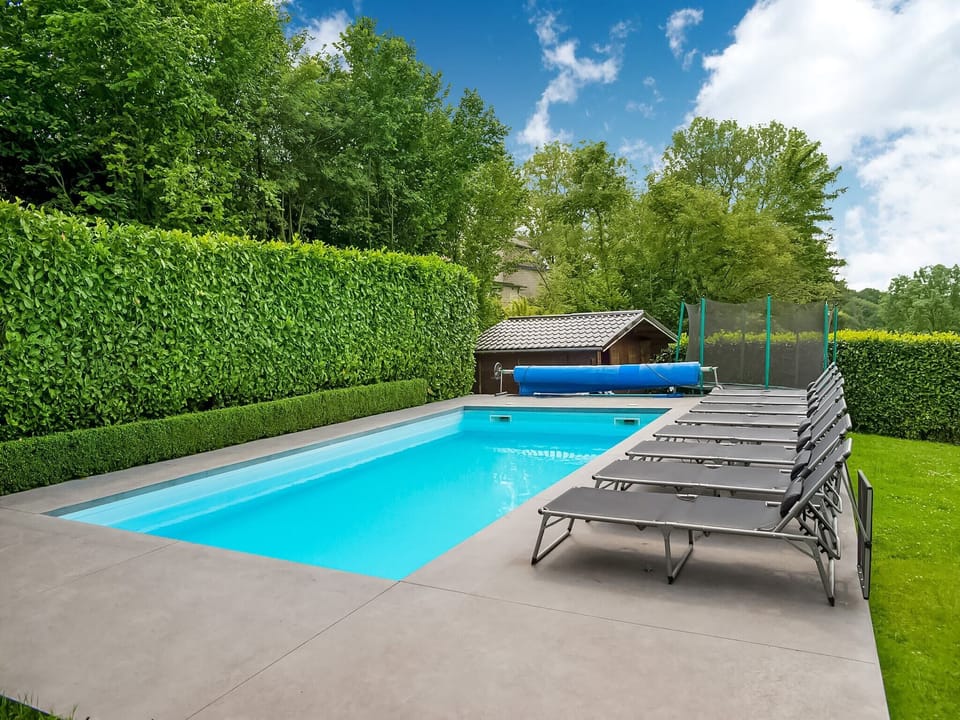Holiday Home Swimming Pool