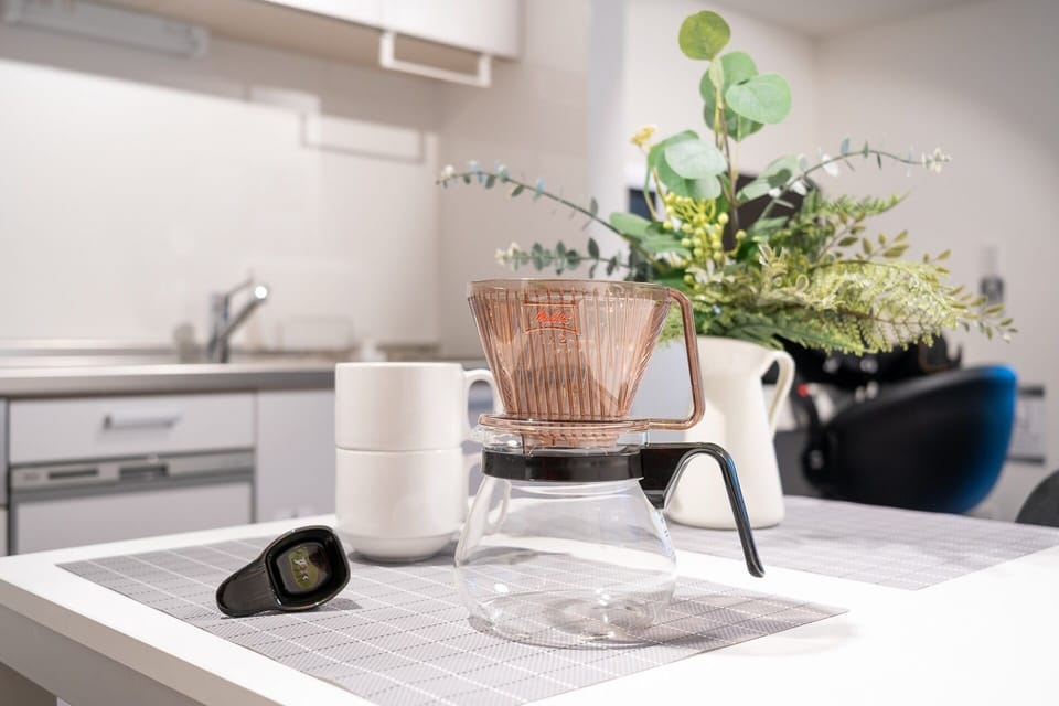 We have a drip coffee set. There is a drip coffee set in the kitchen.