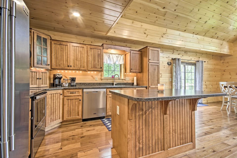 Kitchen | Keurig & Drip Coffee Makers