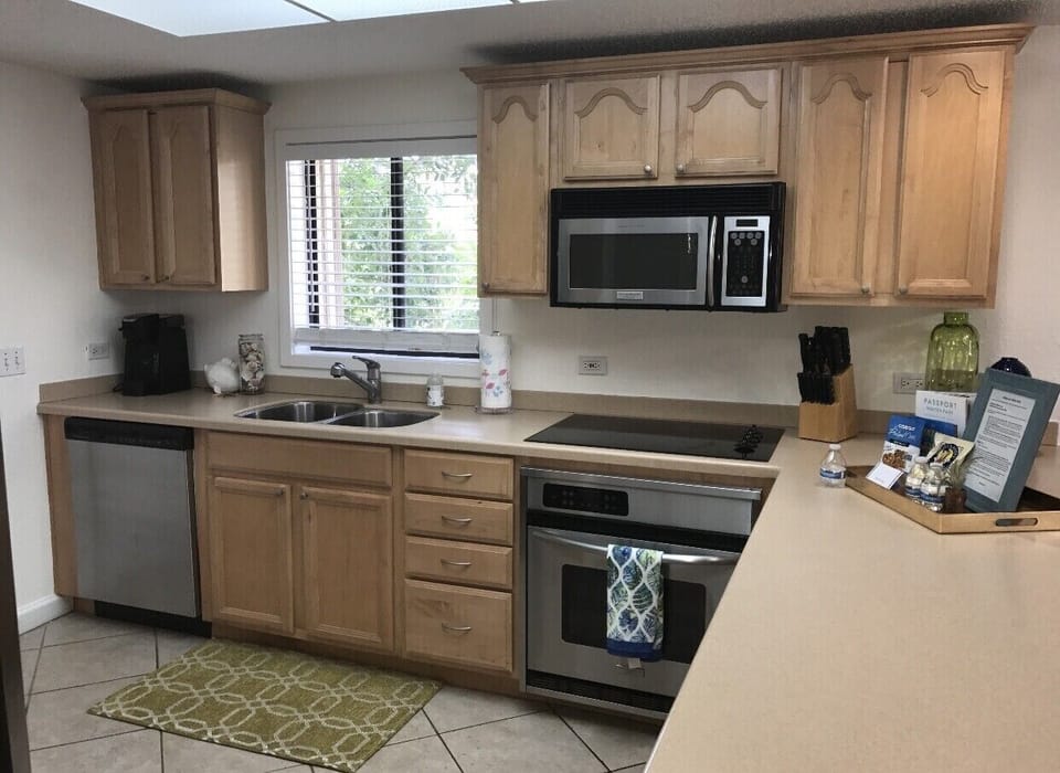 Unit 4 Kitchen