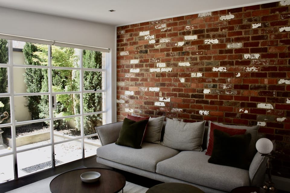 Back Lounge