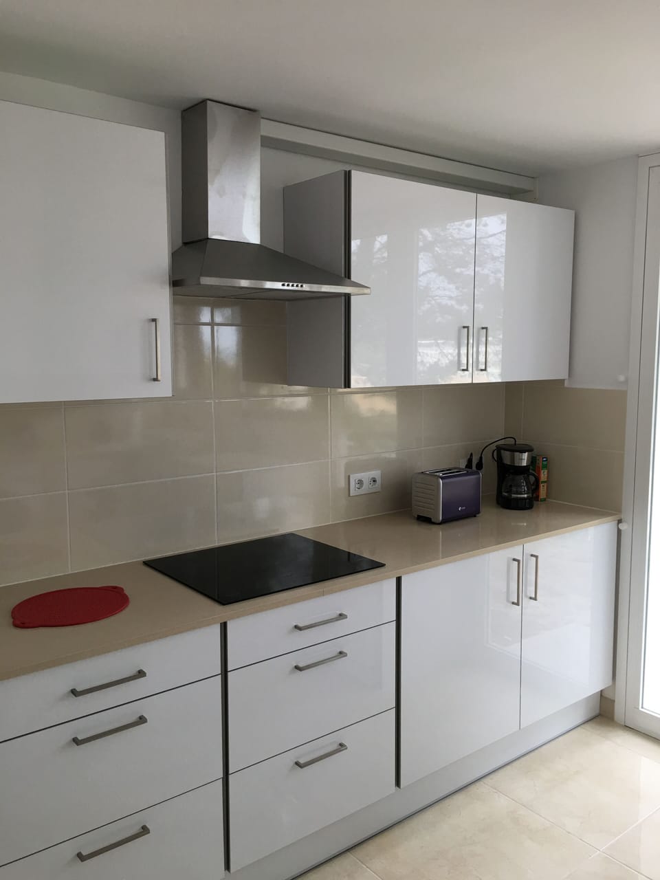 Induction hob, Plenty of storage