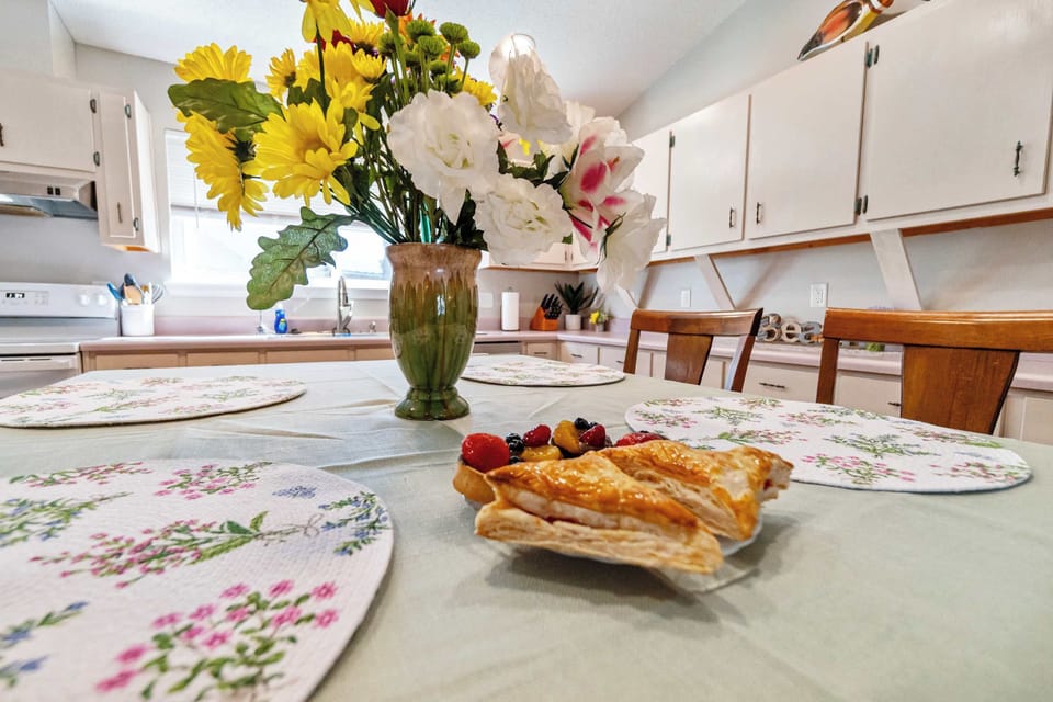 Dining table 