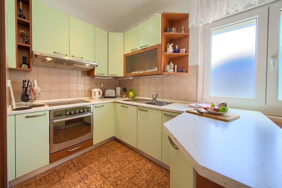 Kitchen area