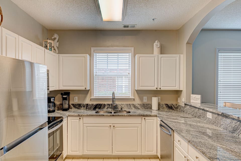 newly updated kitchen fully stocked for all your needs