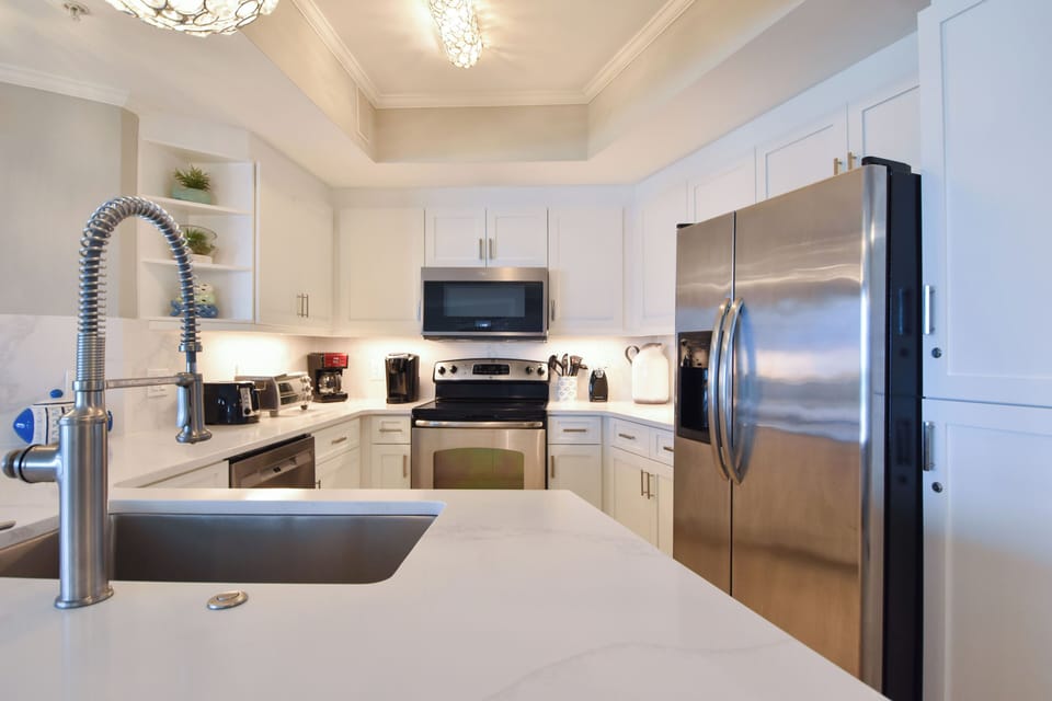 Silver Shells St. Maarten 803- Kitchen
