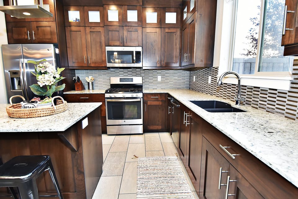 428 Kitchen Area