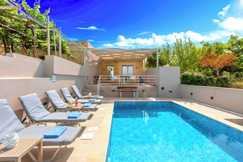 Cretan Breeze Villa | HotelPraxis Group