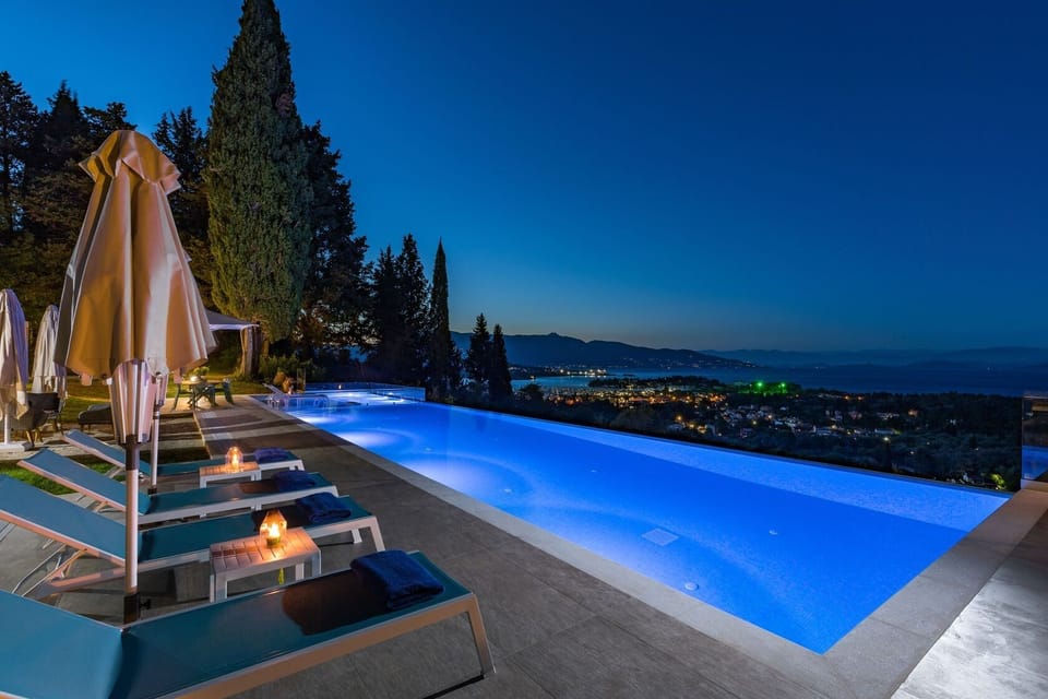Ionica Pool