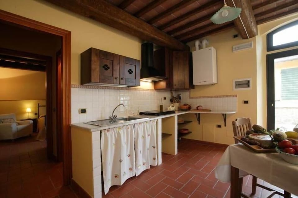 kitchen/dinning room leading to outside veranda
