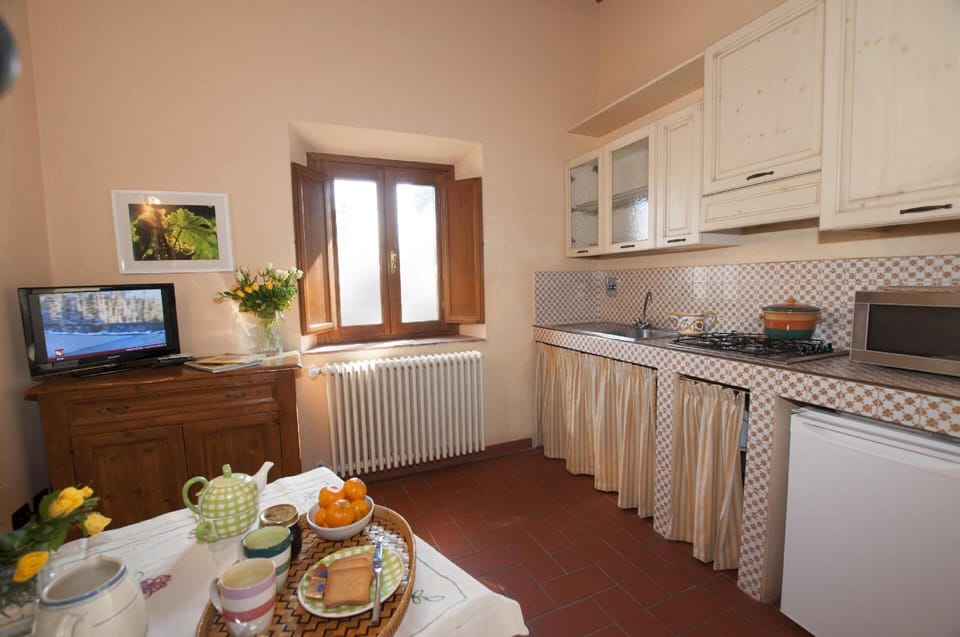 IL GIRASOLE KITCHEN