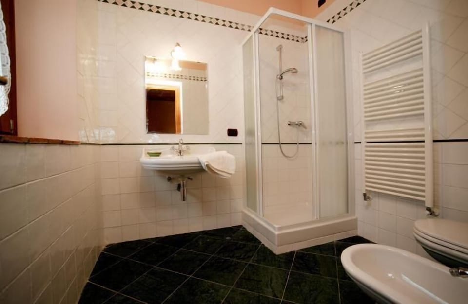 Bathroom Girasole