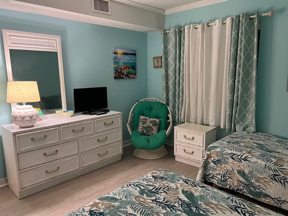 Gulfside bedroom