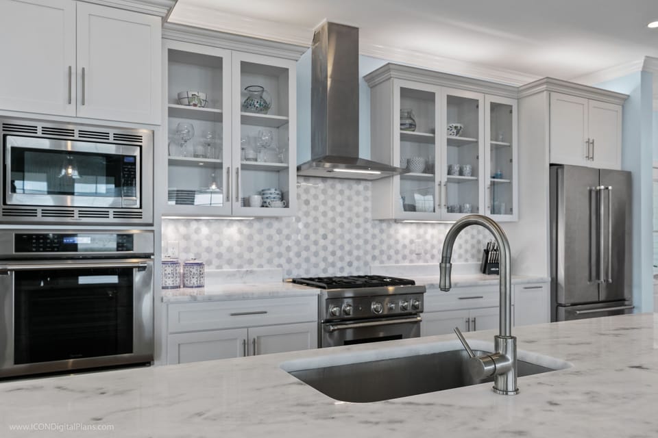 Kitchen with all the bells and whistles!