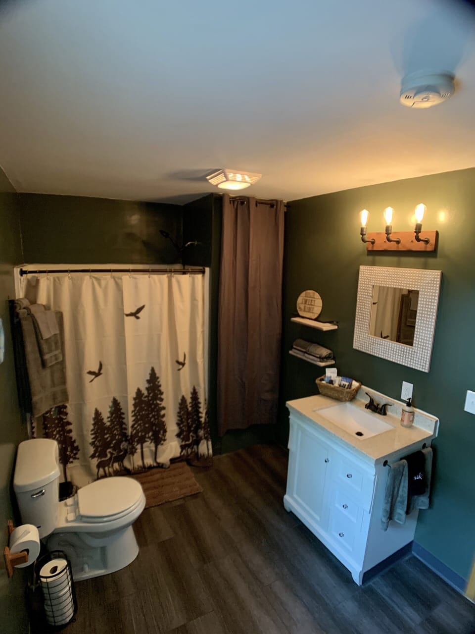 Full bathroom 