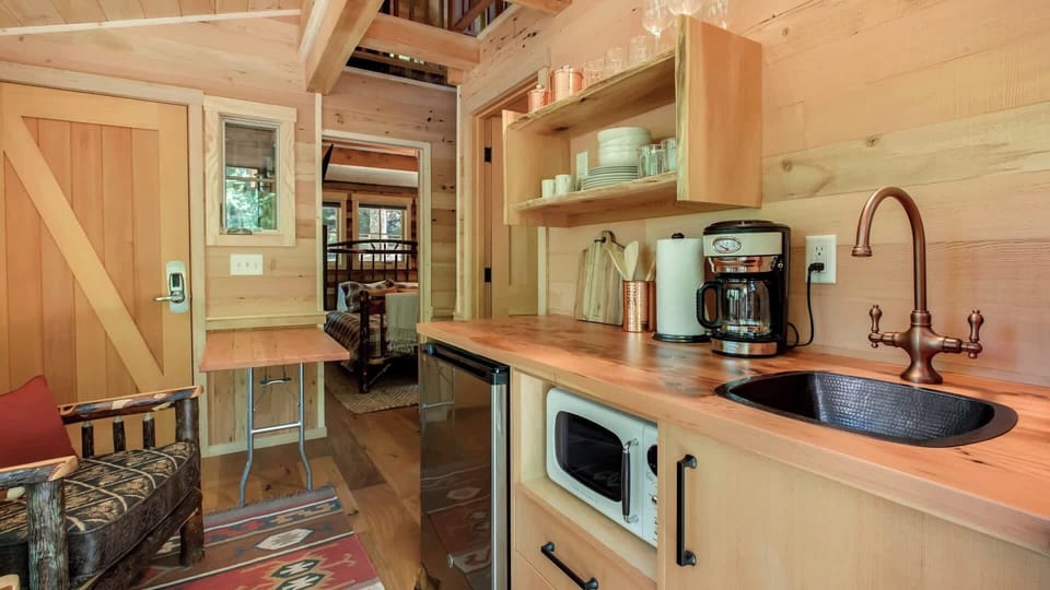 Starter supply of kitchen items