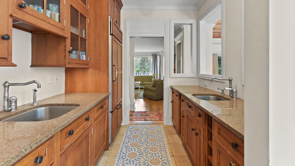 Ample meal prep space