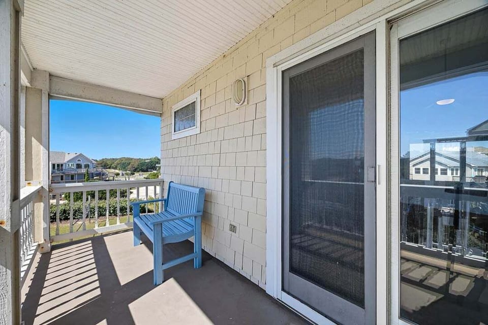 Top-Level Deck with Seating