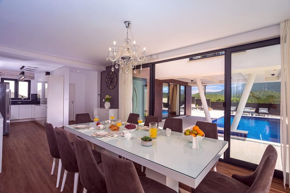fully equipped kitchen with all the amenities and appliances you need for a comfortable stay and family dining
