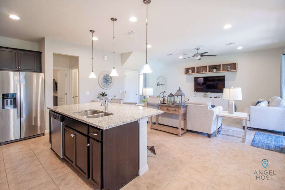 Fully equipped gourmet kitchen with premium appliances