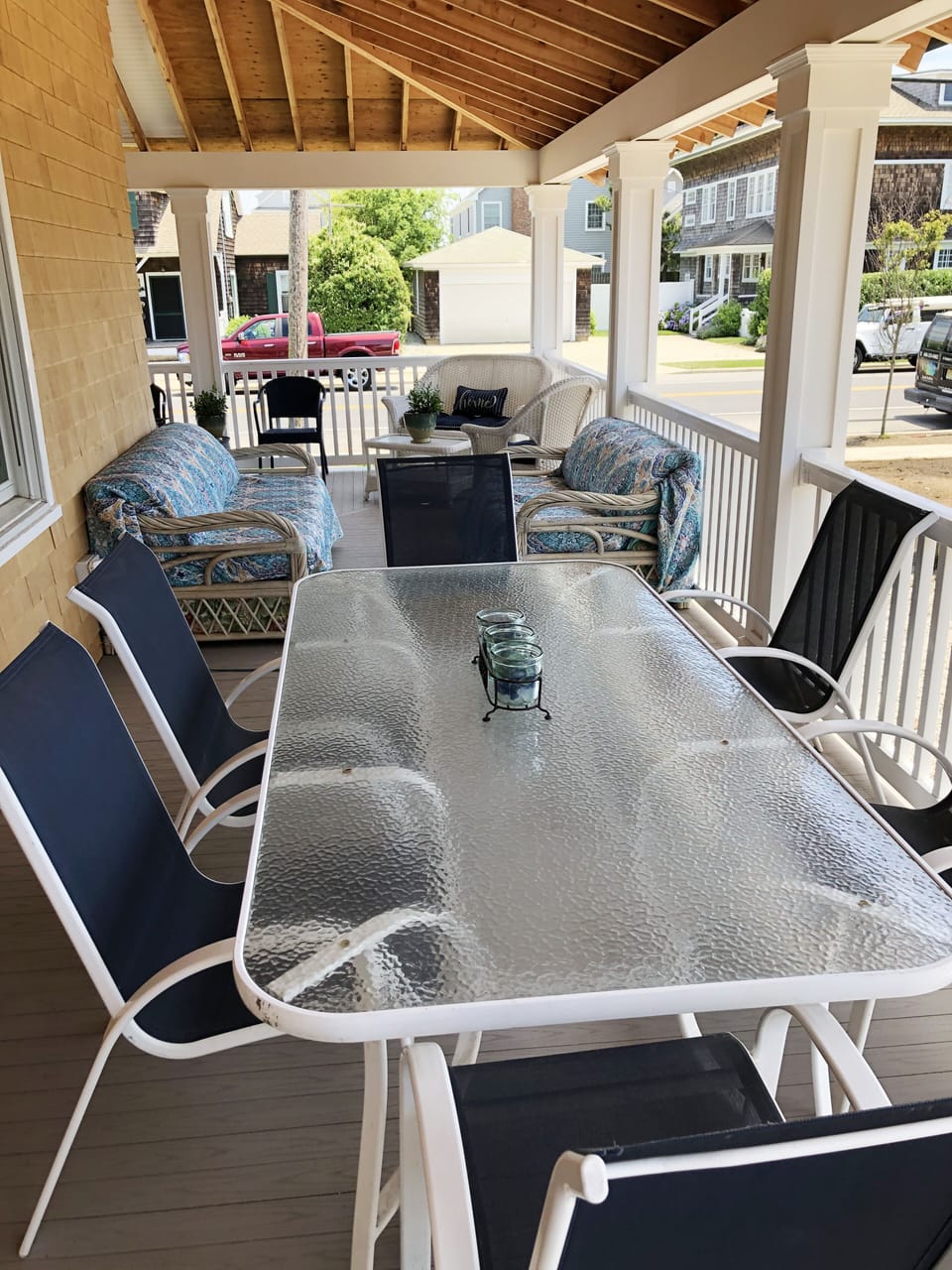Outdoor dining  and loads of seating