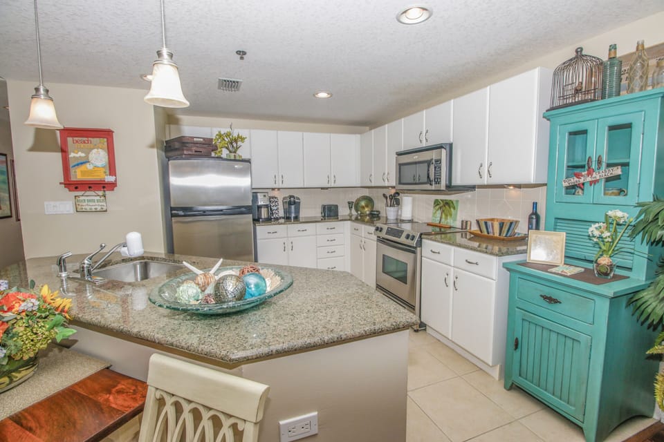 Fully furnished kitchen