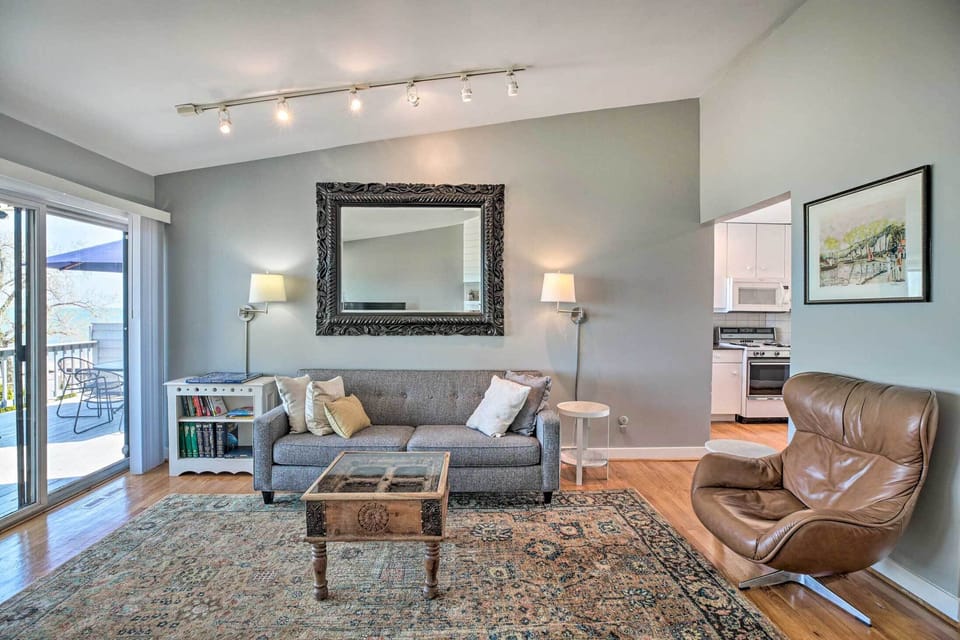 Living Room | Sleeper Sofa | Deck Access | Board Games