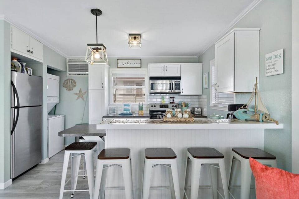 A kitchen perfect for preparing meals for the family!